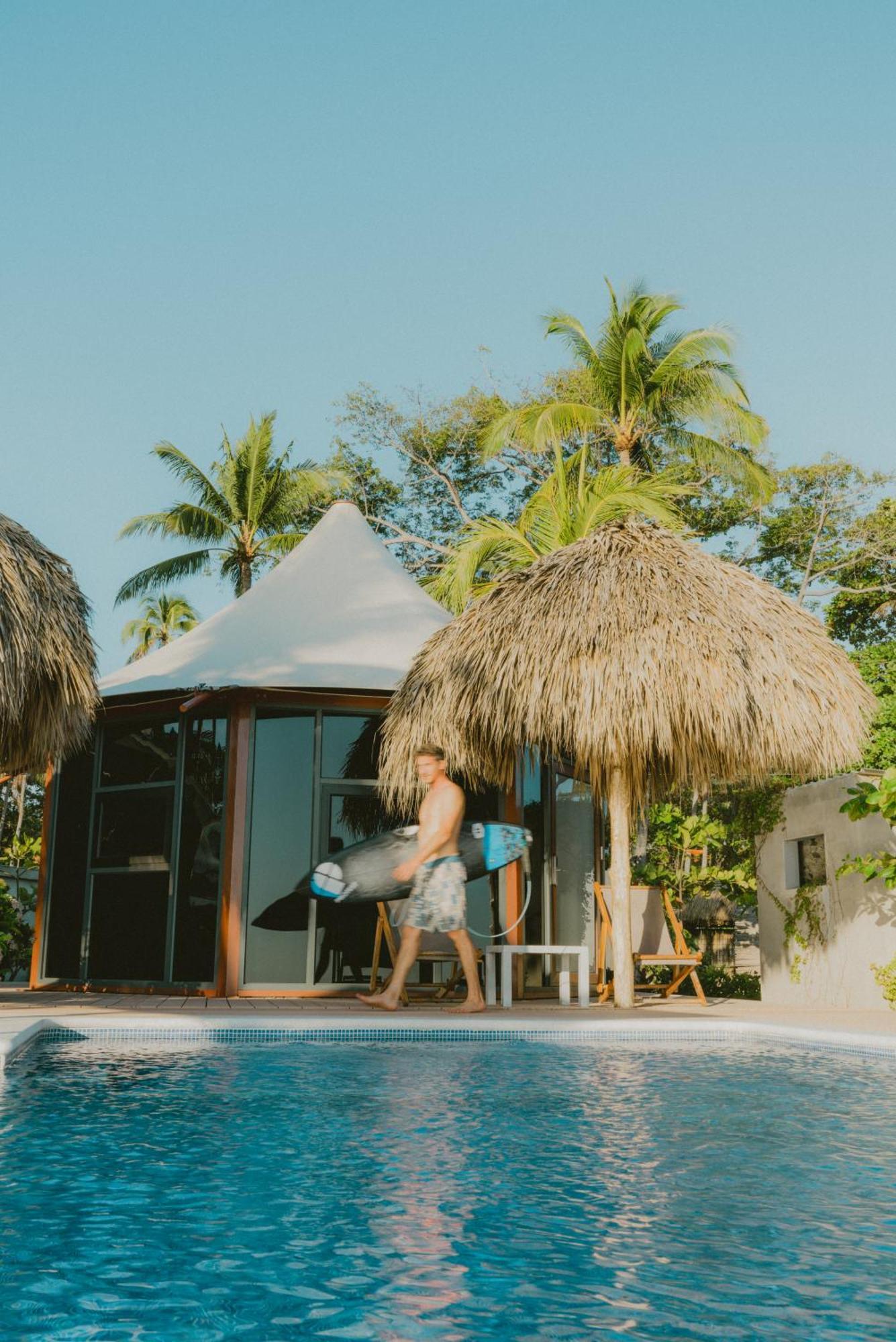 Almare Zonte - Beachfront Glamping Hotel El Zonte Esterno foto