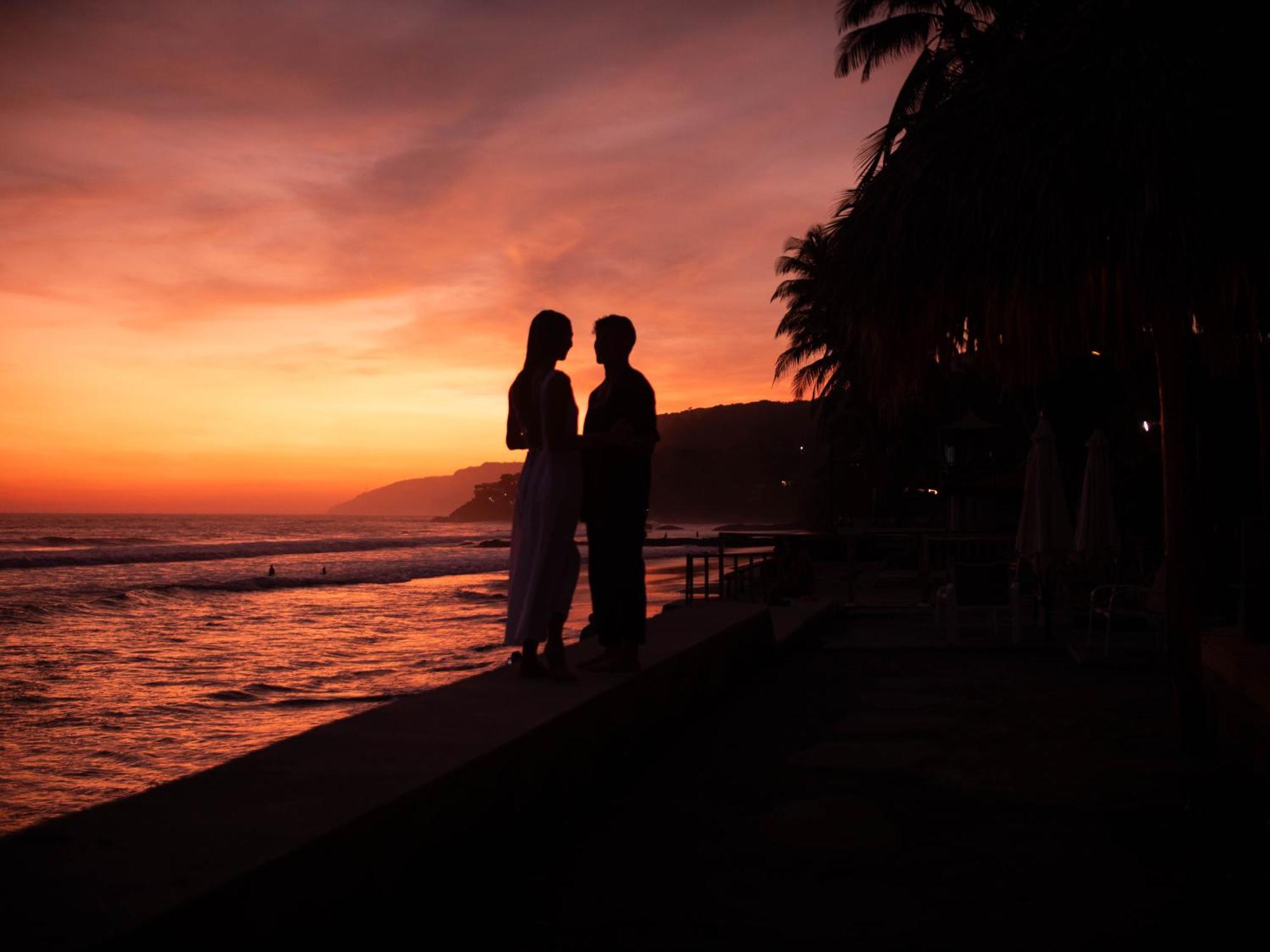 Almare Zonte - Beachfront Glamping Hotel El Zonte Esterno foto